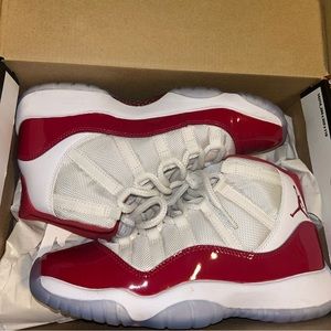 Jordan 11s Cherry 5.5y